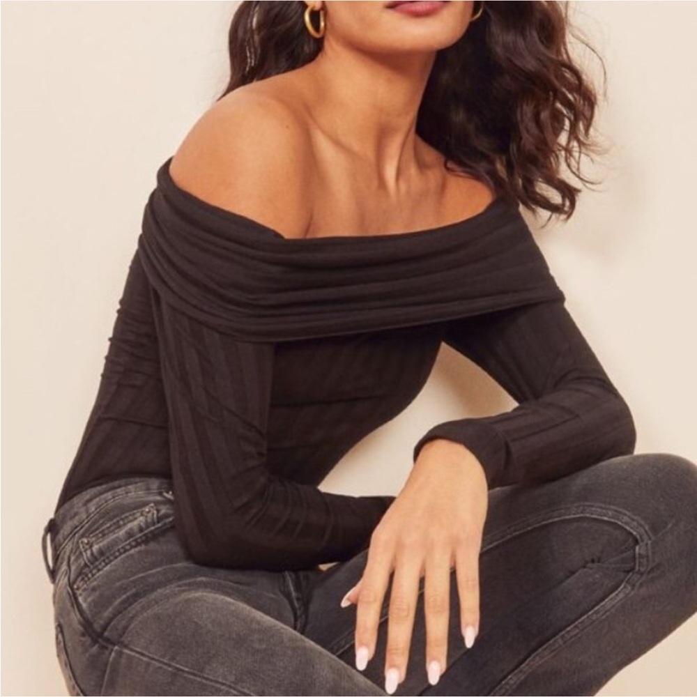 REFORMATION Roxi Ribbed Off Shoulder Tencel Black Long Sleeve Top Size XS​